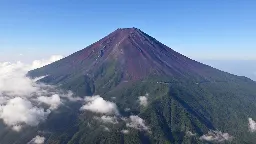 Japan’s iconic Mount Fuji has yet to see snow this winter, breaking a 130-year record | CNN