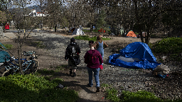 Supreme Court appears to side with an Oregon city's crackdown on homelessness