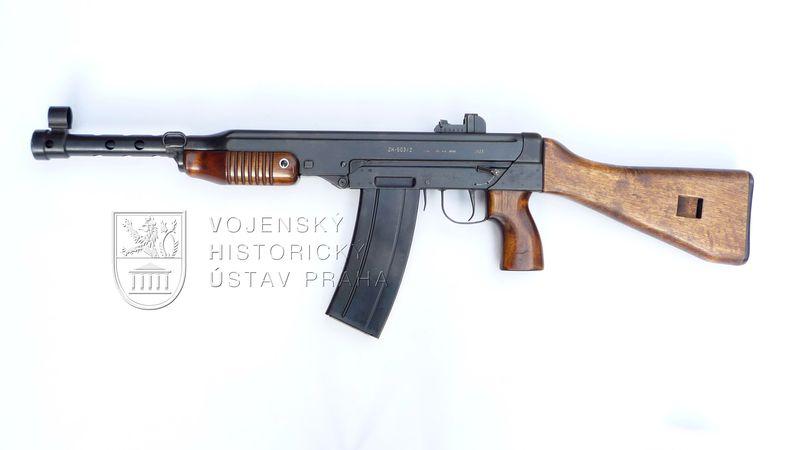 Czechoslovak ZK 503/2 prototype assault rifle