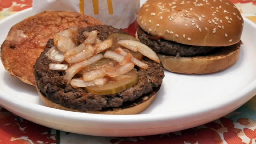 E. coli cases climb to 104 in McDonald's outbreak tied to slivered onions